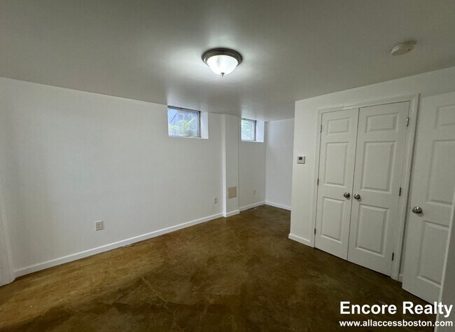 72 Frankfort St unit D, Boston, MA 02128 - photo 6