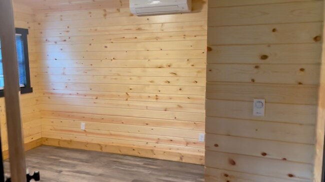 2152 Twin Springs Rd, Decorah, IA 52101 - photo 3