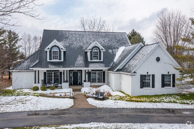 Large Craftsman homes are available throughout Grand Rapids Township.