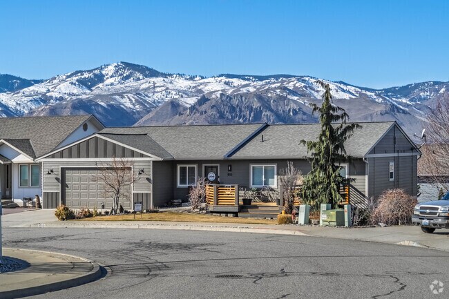 East Wenatchee offers rambler homes for all budgets.
