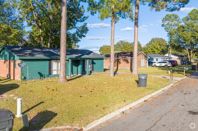 Uniques and creative homes can be found all throughout the Southside area.