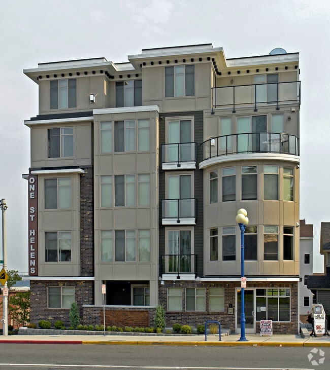 One Saint Helens Apartments, Tacoma, WA 98402 - photo 4