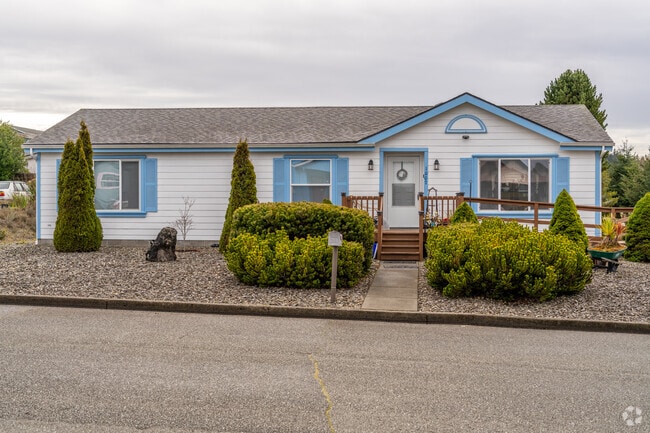 Ranch-style homes can be found throughout the city of Coos Bay, Oregon.