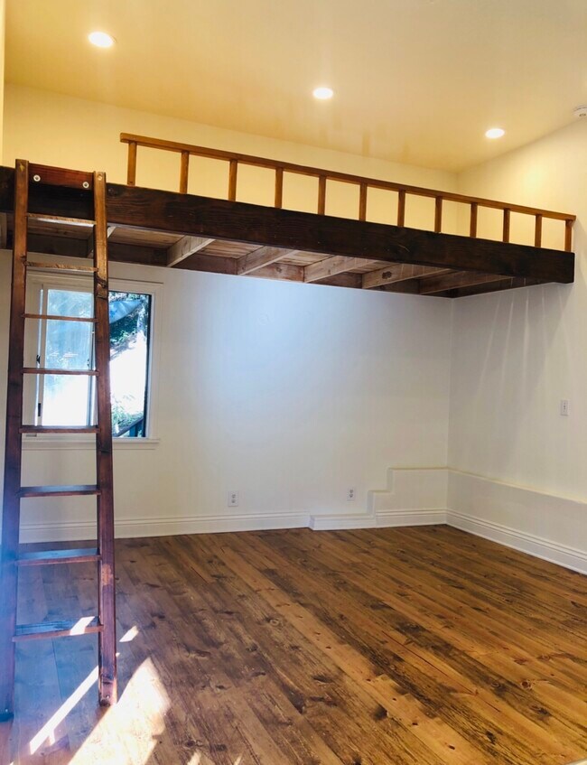 754 Old Topanga Canyon Rd unit studio, Topanga, CA 90290 - photo 5