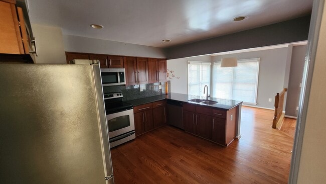 13005 Bressler Way, Upper Marlboro, MD 20772 - photo 2