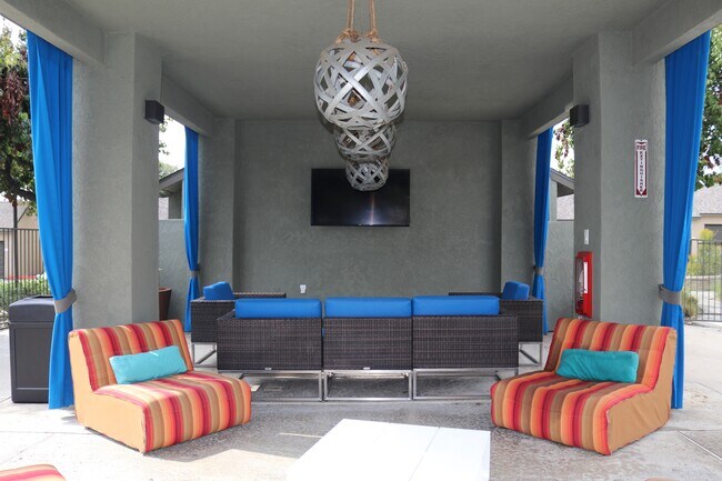 Parc Claremont, Upland, CA 91786 - photo 4