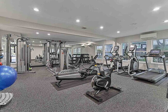 Evergreen Heights, Kirkland, WA 98034 - photo 4