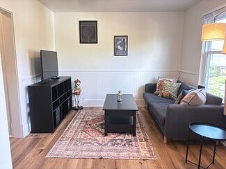 426 Leonard St NE Unit B, Grand Rapids, MI 49503