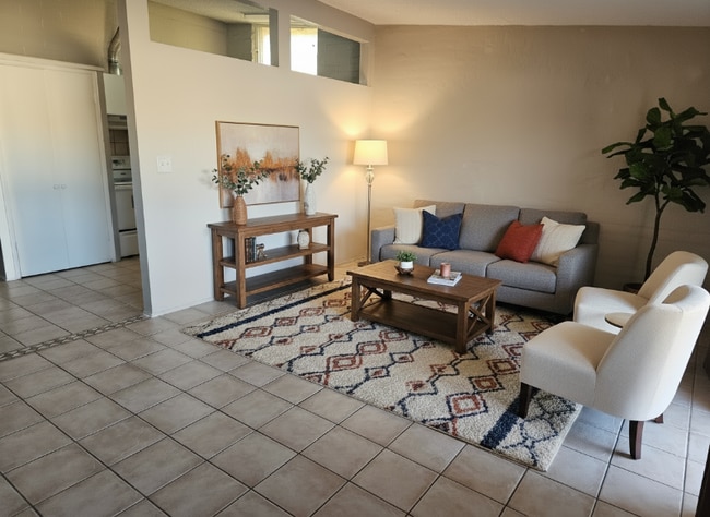 1745 E Broadway Rd unit B, Mesa, AZ 85204 - photo 3