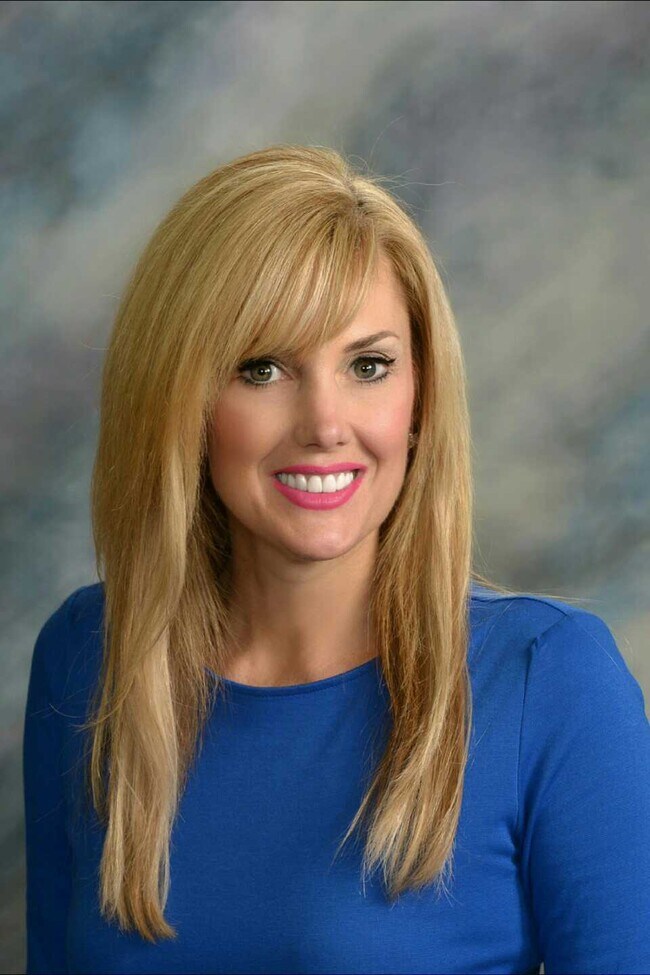 LYNNE HIX-DISANTO