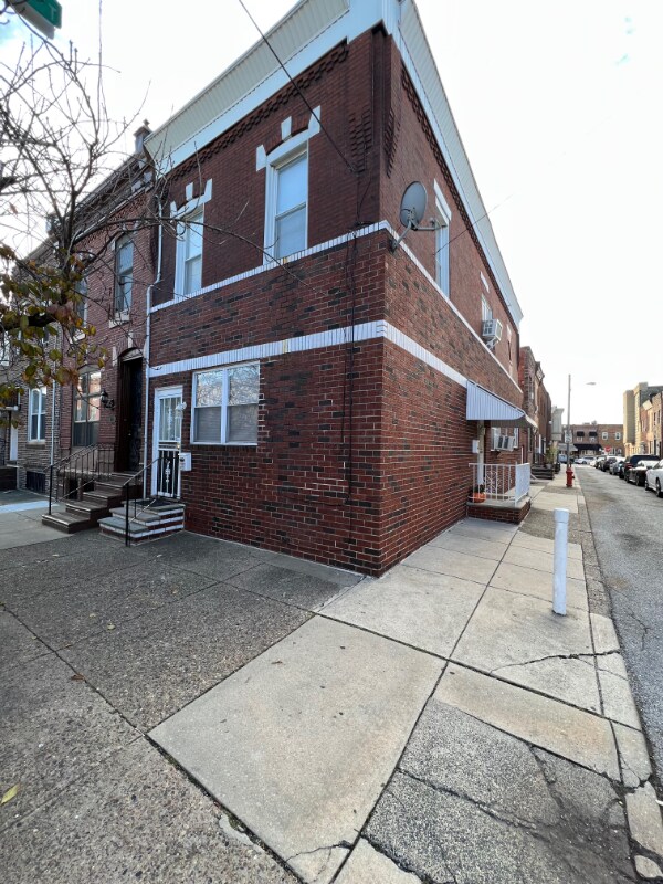 1100 W Ritner St unit 1, Philadelphia, PA 19148 - photo 2