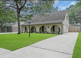 9611 Crail Dr, Spring, TX 77379