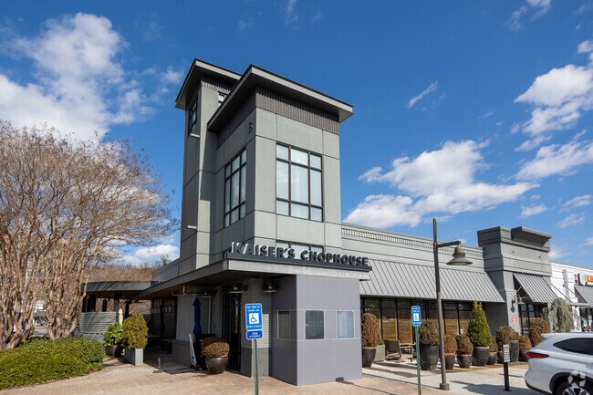 At Kaiser's Chophouse, you’ll find the finest cuts of meat, paired with a delightful selection of wines and classic steakhouse dishes that feature global flavors, all enjoyed in a cozy and inviting atmosphere.