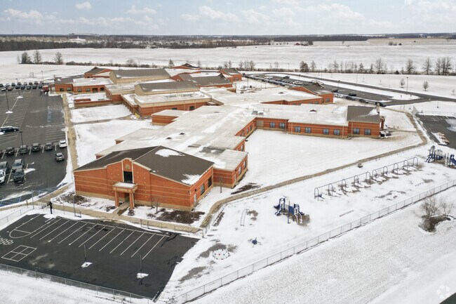 Defiance Elementary School - 4