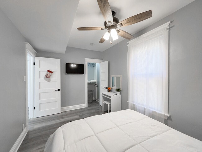 2041 W 23rd St unit 1, Chicago, IL 60608 - photo 7