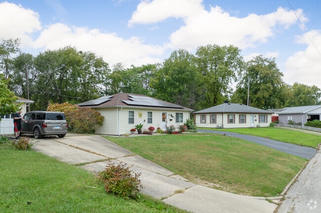 Galloway Park homes sit alongside quiet roads.
