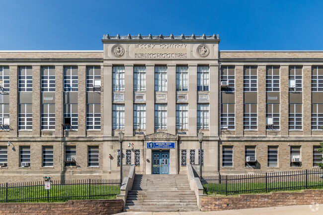 Essex Cty Voc Bloomfield in Bloomfield, NJ serves students in grades 9-12.