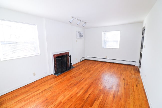 1954 Rockland Ave unit 4, Cincinnati, OH 45230 - photo 5