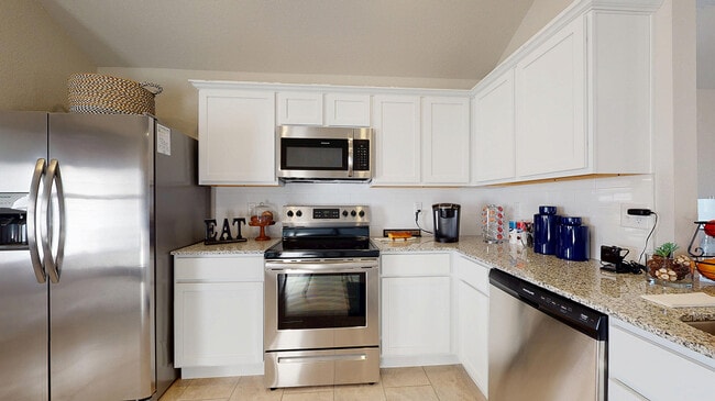 213 Camden Park Ave unit 36042016, Calera, AL 35040 - photo 4