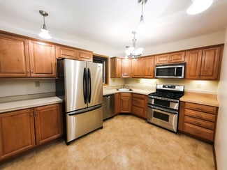 703 Canton St, Saint Paul, MN 55102