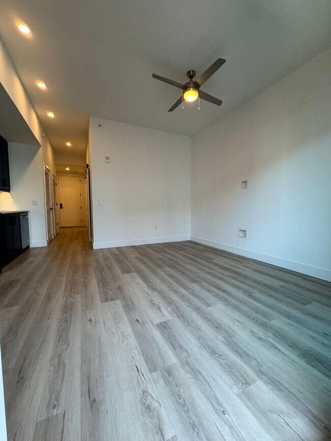 30 NW 31st St unit S1, Miami, FL 33127 - photo 2