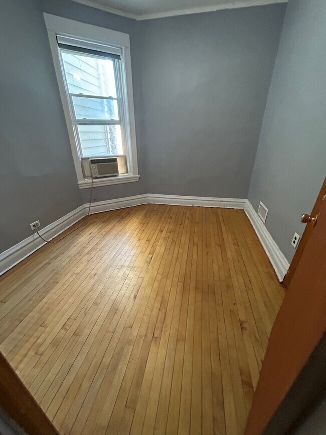 3530 N Elston Ave unit 1, Chicago, IL 60618 - photo 7