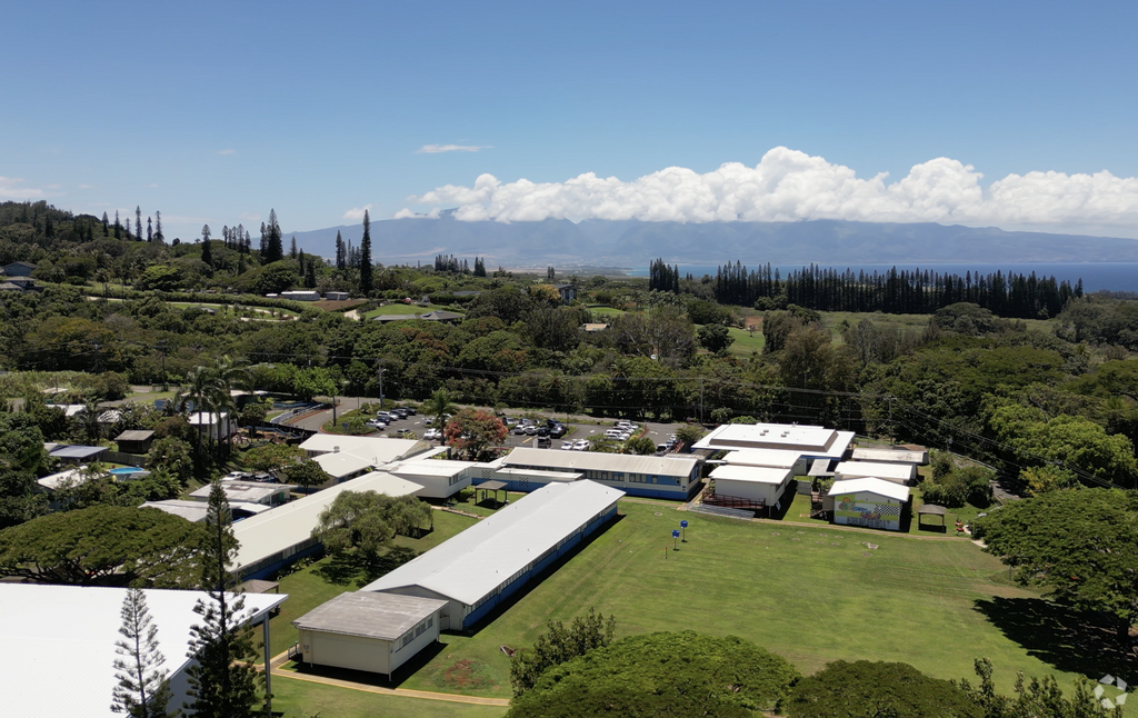 Haiku Elementary School is located in a rural area in Haiku, HI.