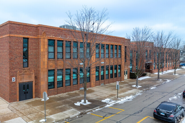 Walsh Elementary School is located in Summit, IL.
