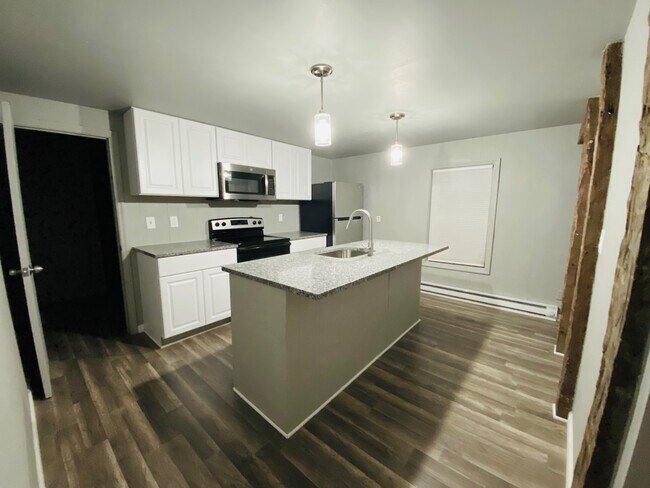 4 Saratoga Ave unit 3, Broadalbin, NY 12025 - photo 4