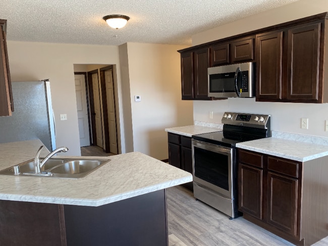 2020 4th Ln SE, Cambridge, MN 55008 - photo 5