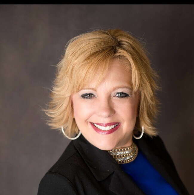 Lisa Wallace
