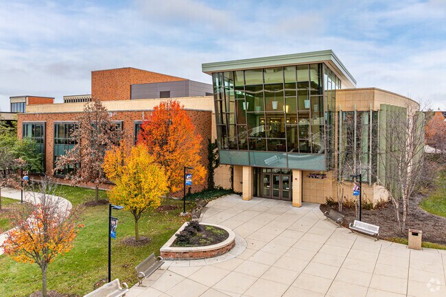 College Park McIntosh was aptly named for its proximity to Elgin Community College.