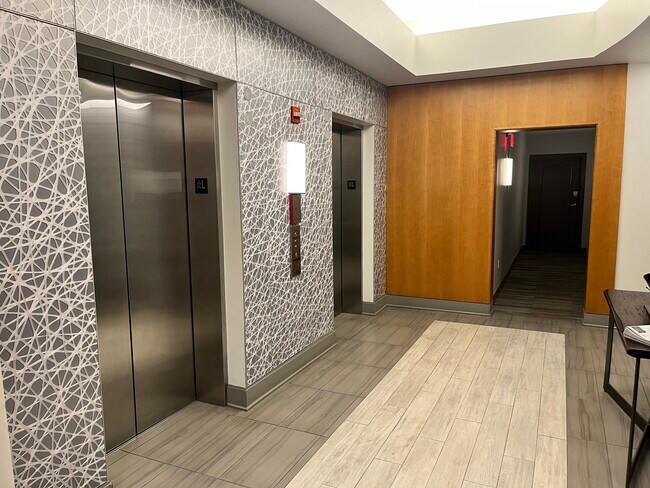 355 I St SW unit S207, Washington, DC 20024 - photo 6