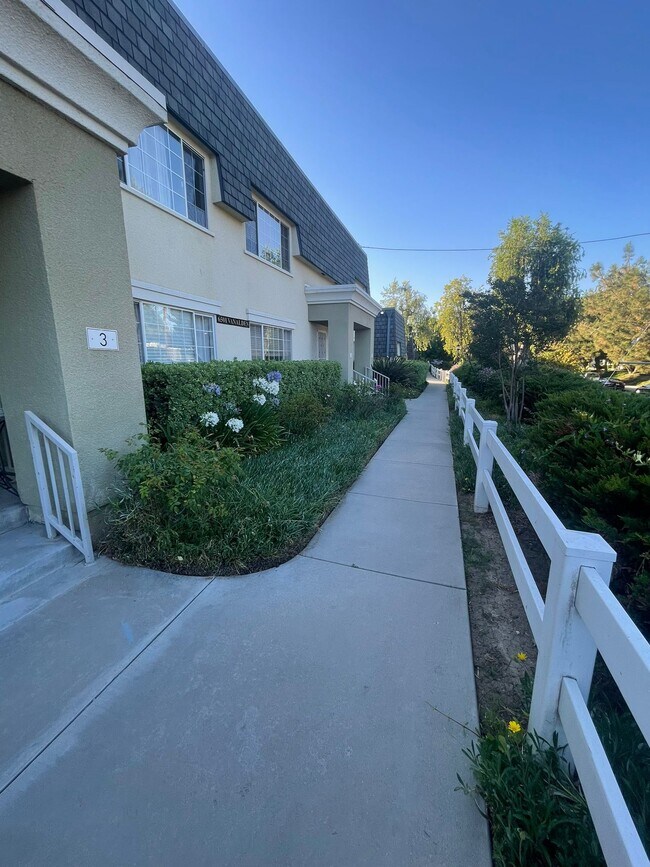 6501 Vanalden Ave, Reseda, CA 91335 - photo 2