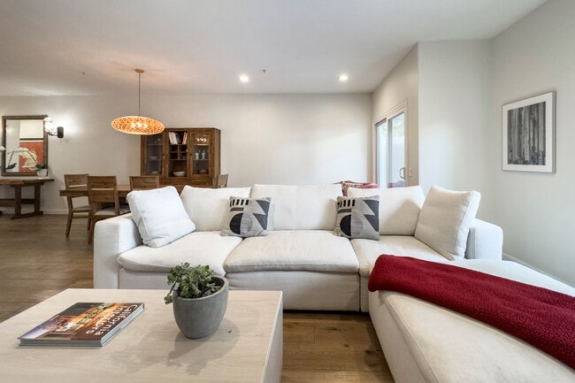 4505 Carpinteria Ave unit H, Carpinteria, CA 93013 - photo 7