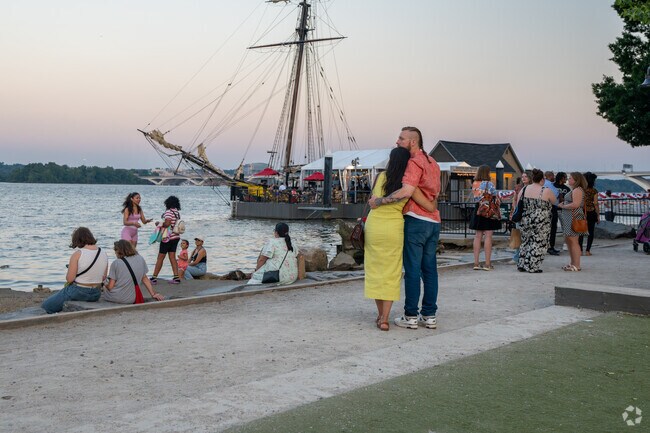 Couples in Huntington love strolling the scenic waterfront near Old Town Alexandria.