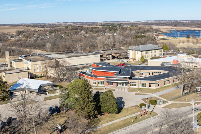 Delavan-Darien High School is well-rated high school in Delavan, WI.
