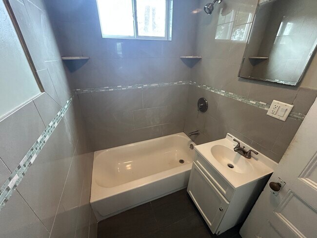 27 Albion St unit R, Somerville, MA 02143 - photo 7