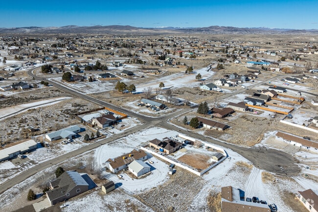 Many homes in Spring Creek are built on large lots.