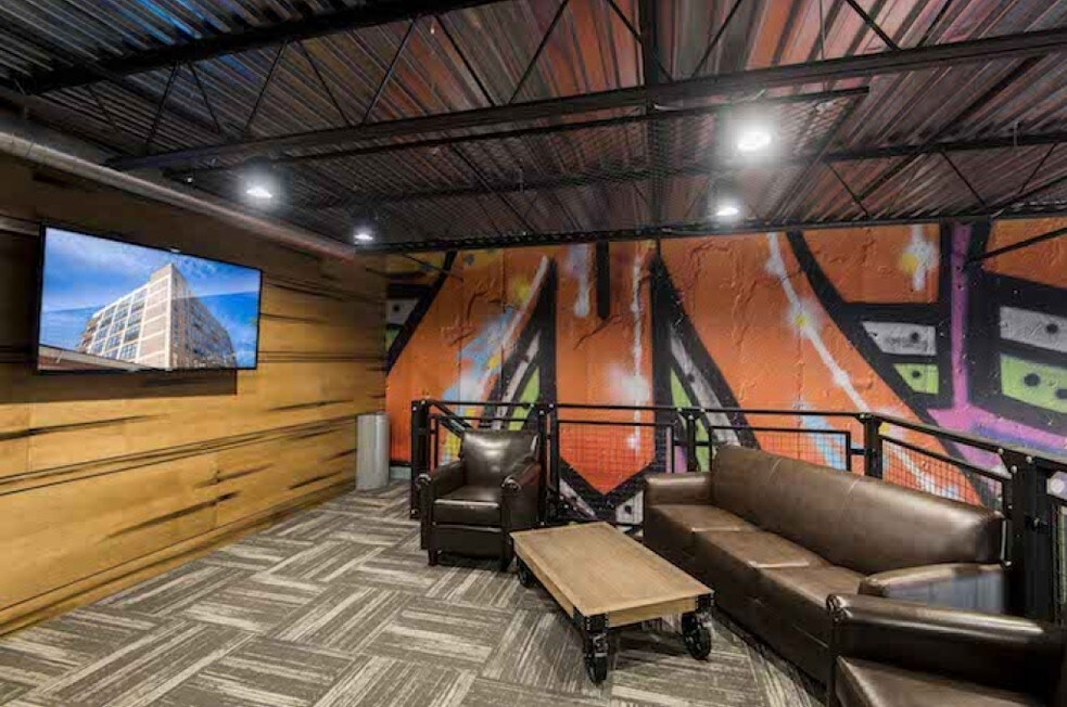 600 N Broad St unit 610, Philadelphia, PA 19130 - photo 1