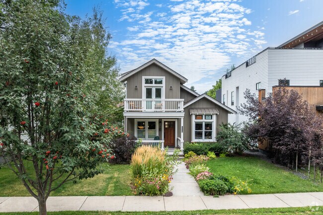 You can find beautiful cottages in the Northeast neighborhood.