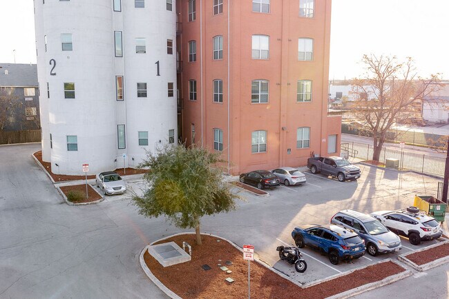 Peanut Factory, San Antonio, TX 78207 - photo 6