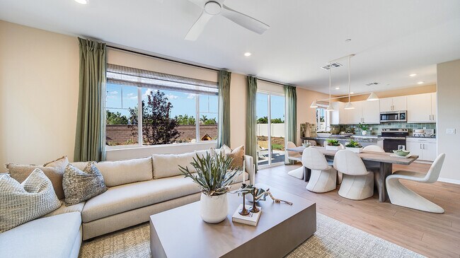 27276 Ukulele Cir, Menifee, CA 92585 - photo 6