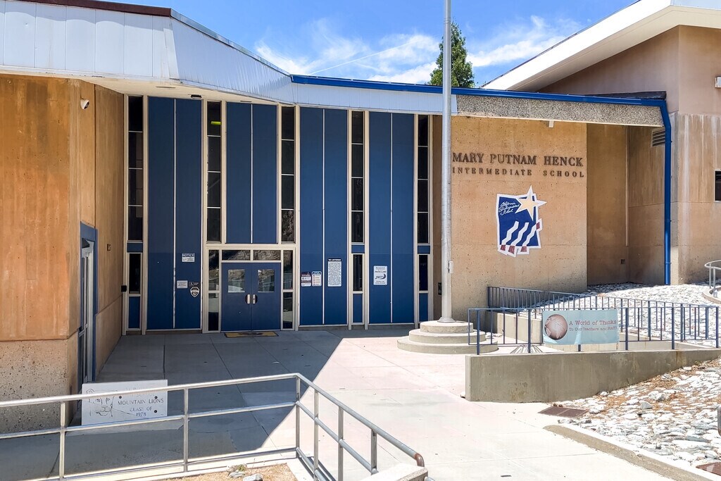 A tall blue entrance welcomes you to Mary P. Henck Intermediate School of Lake Arrowhead.