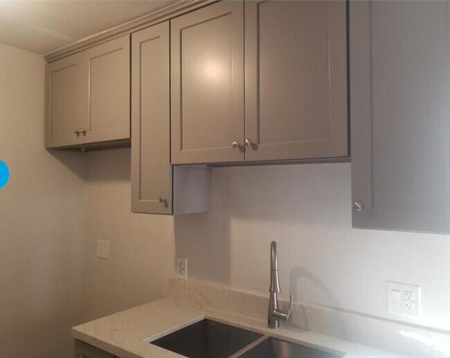 9510 Wall St unit 1, Los Angeles, CA 90003 - photo 4