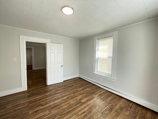 39 Ashland St unit 1, Manchester, NH 03104 - photo 7