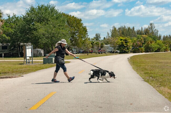 The PGA Resort Community of Palm Beach Gardens, FL is a dog friendly neighborhood.