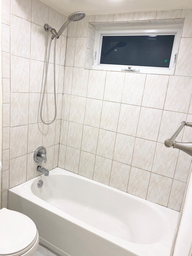 3901 NE 5th Ave unit B, Pompano Beach, FL 33064 - photo 4