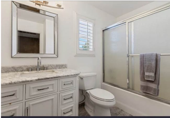 21553 Oak Dr, Santa Clarita, CA 91350 - photo 5