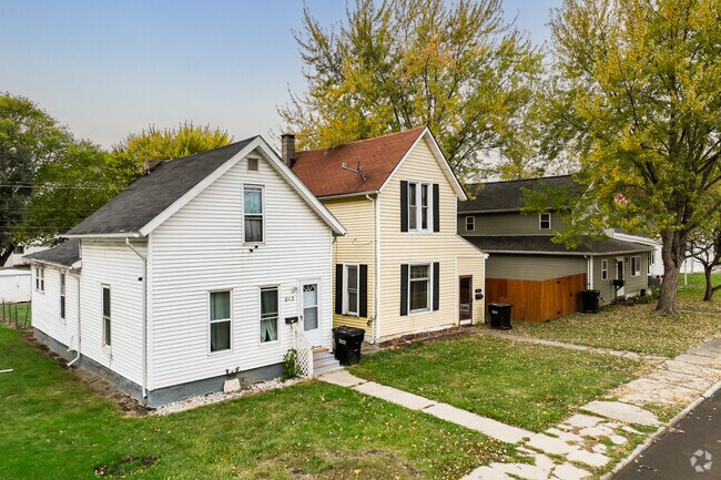 Colonial homes are common in Garrett, and many of them date back to the early 1900's.